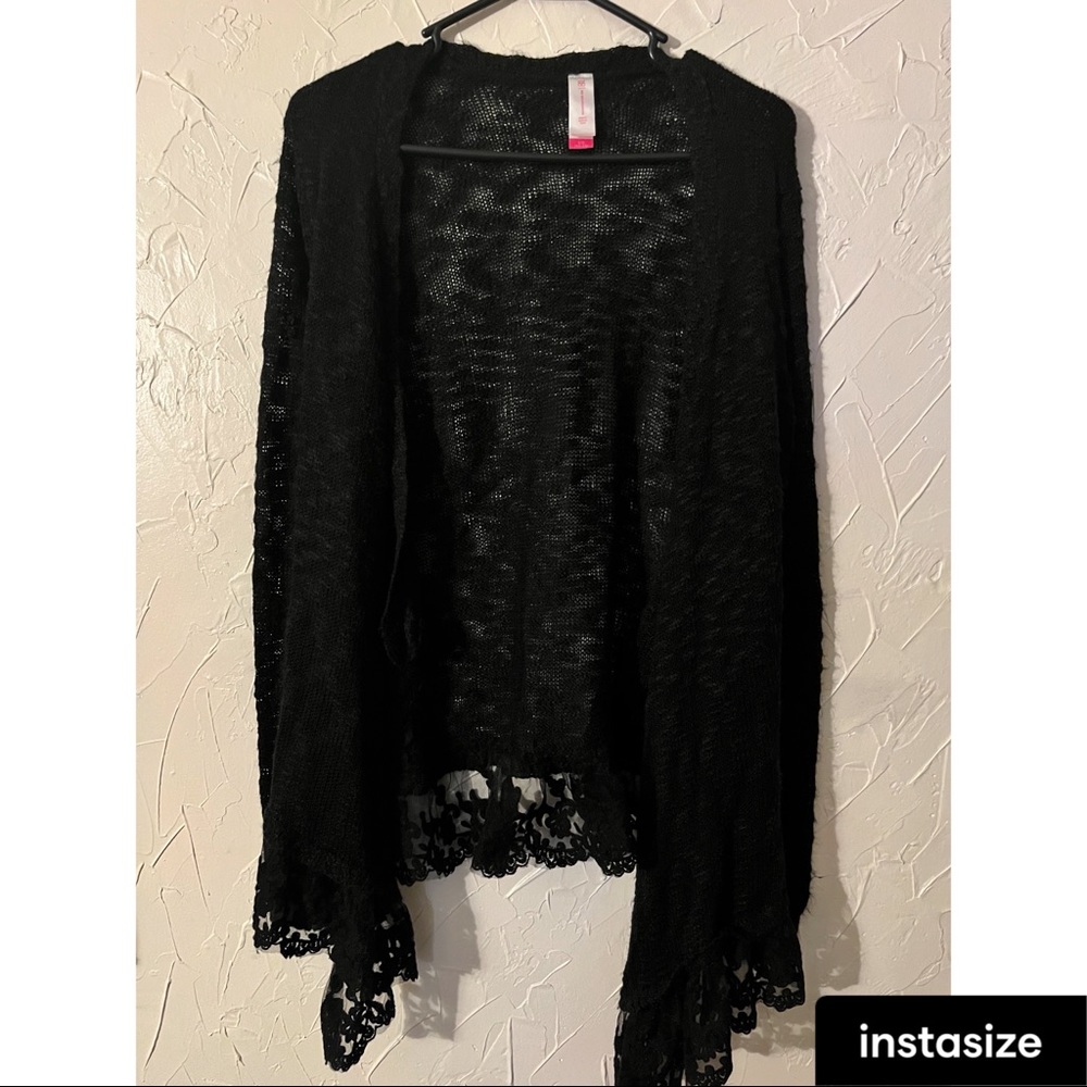 Xl sheer cardigan with lace edged bottom